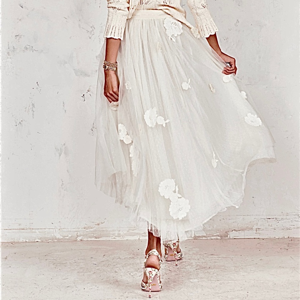 RARE LIKE NEW • LoveShackFancy Rowena White Floral Appliqué Bridal Skirt •